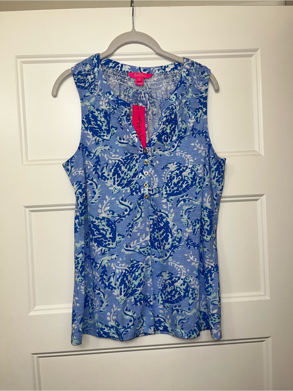 Lilly Pulitzer Turtley Awesome Blue & Aqua Floral Sleeveless Henley Tank